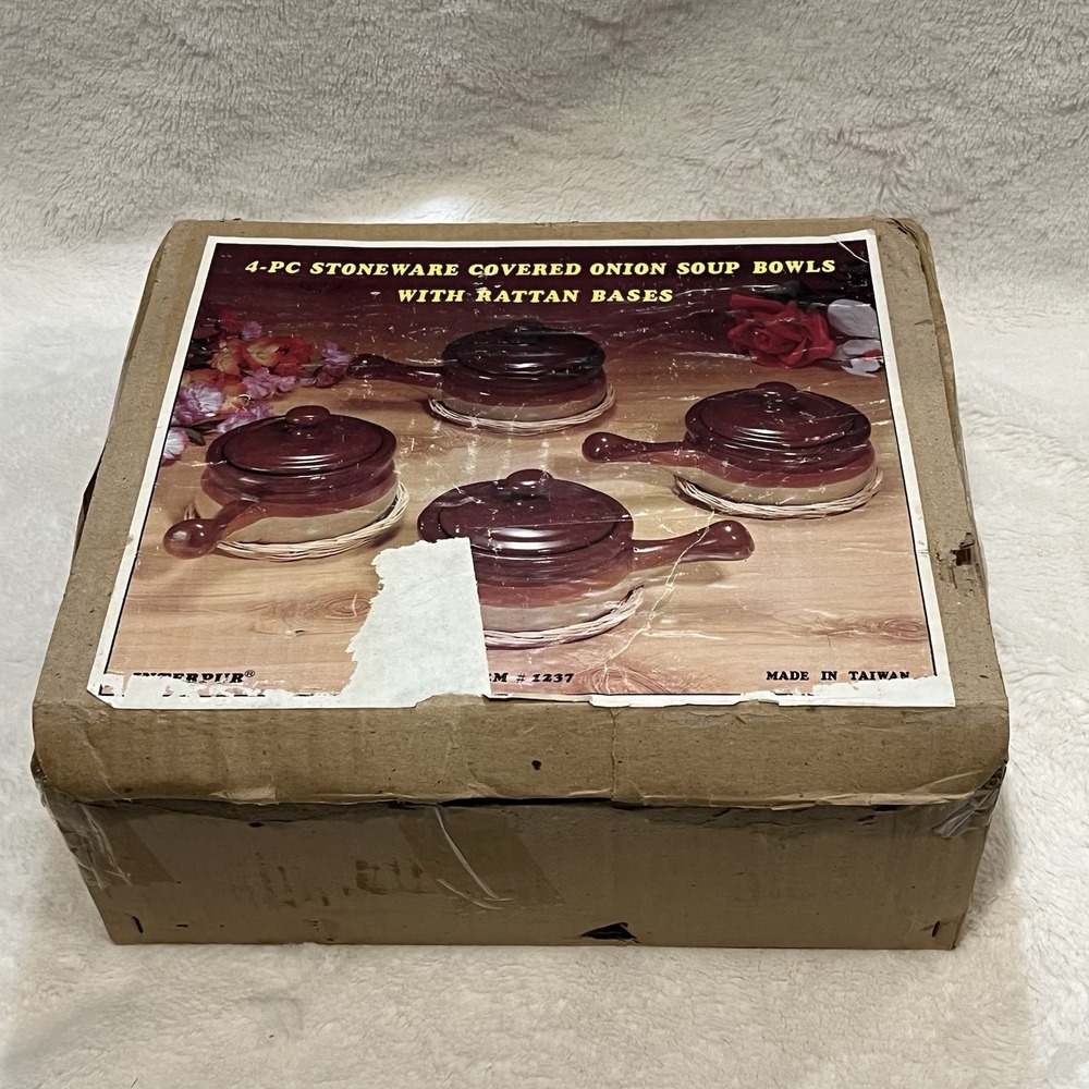 Vtg Stoneware Handled & Covered Onion Soup Bowls W/ Rattan Bases In Original Box